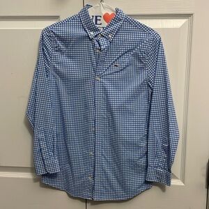 Boys Vineyard Vines Performance Button Down, size M (12-14)